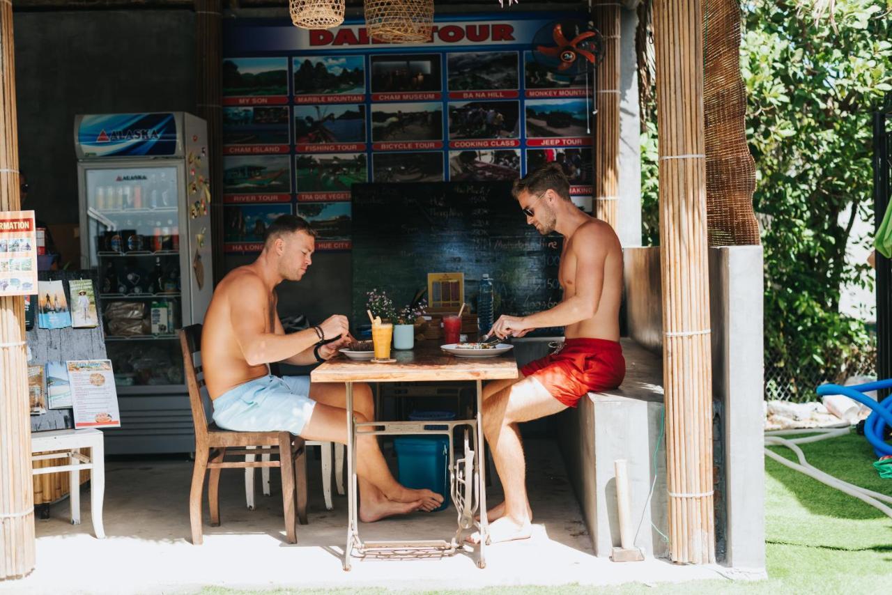 Wanderlust - Beach Side Hoi An An Bàn Extérieur photo